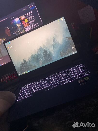 HP victus 16