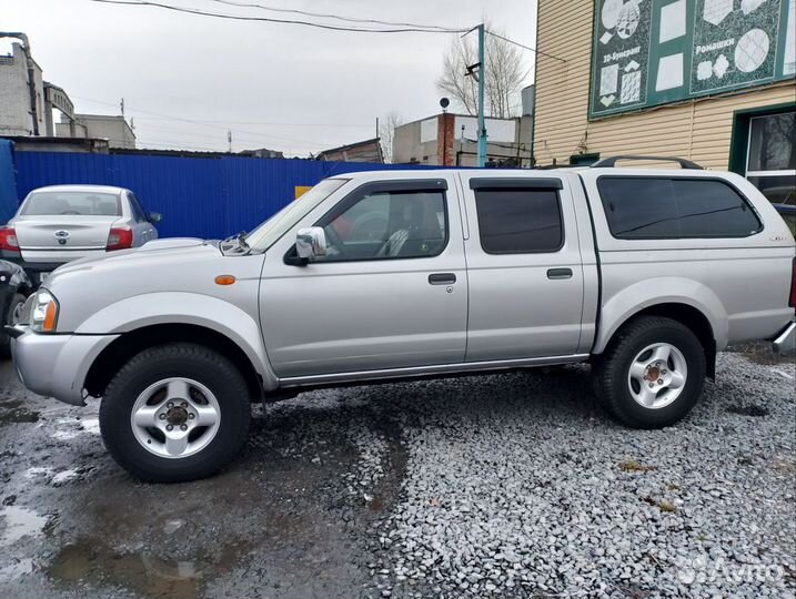 Nissan NP300 2.5 МТ, 2013, 165 000 км