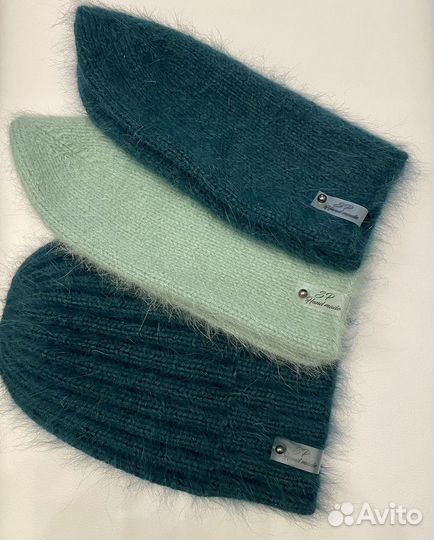 Шапочка, манишка, бактус из пуха норки