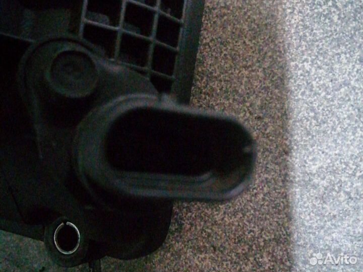 Крышка клапанная гбц правая equus genesis