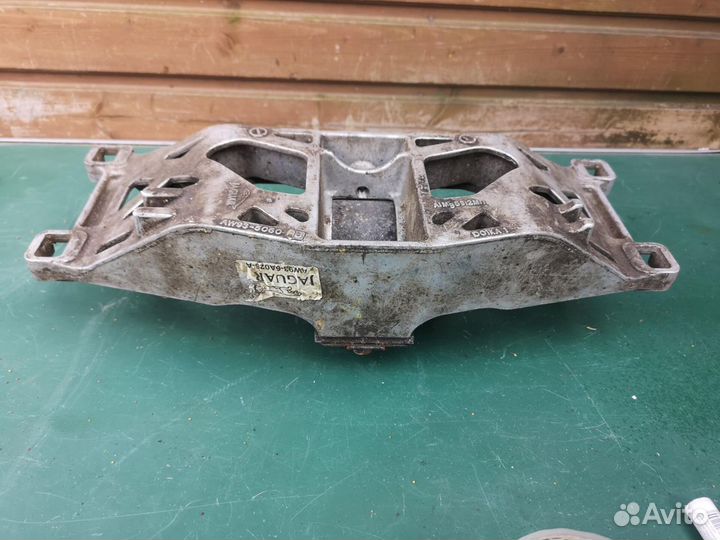 Кронштейн АКПП Jaguar XJ X351