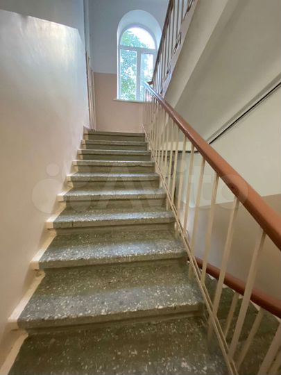 2-к. квартира, 50 м², 2/4 эт.