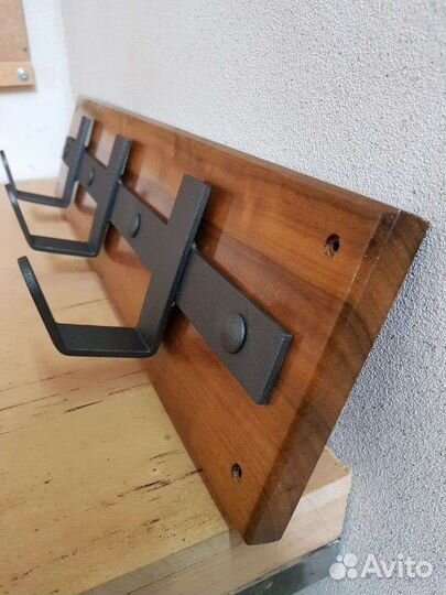 Вешалка настенная