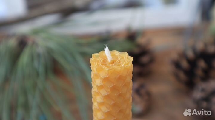 Свеча столовая из вощины высота 13 см, диаметр 1,5