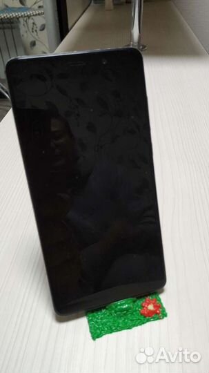 Подставка - держатель для смартфона (телефона)