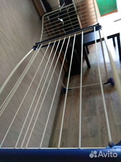 Сушилка на колесах складная