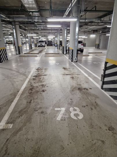 Машиноместо, 14 м²