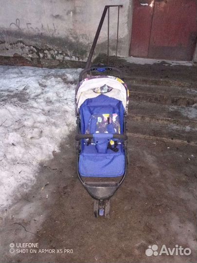 Прогулочная коляска