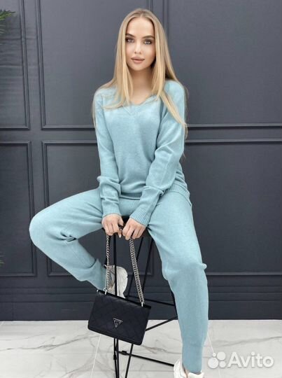 Теплый спортивный костюм женский 44 46