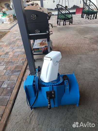 Снегоуборщик для мотоблоков