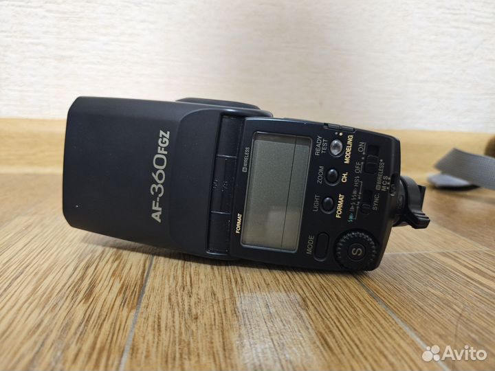 Вспышка Pentax AF-360FGZ