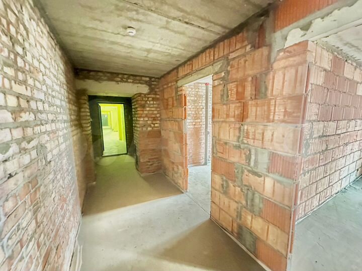 2-к. квартира, 60 м², 1/16 эт.