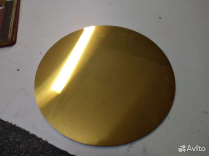 Обрезки производства Круг золотой 220 мм