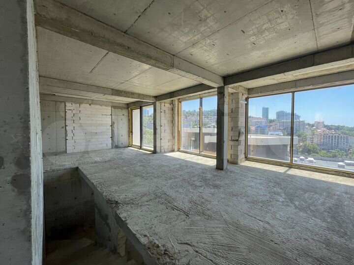 Коттедж 310 м² на участке 6 сот.