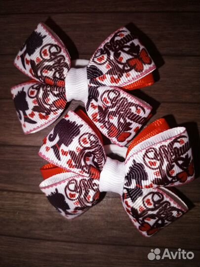 Бантики ученица