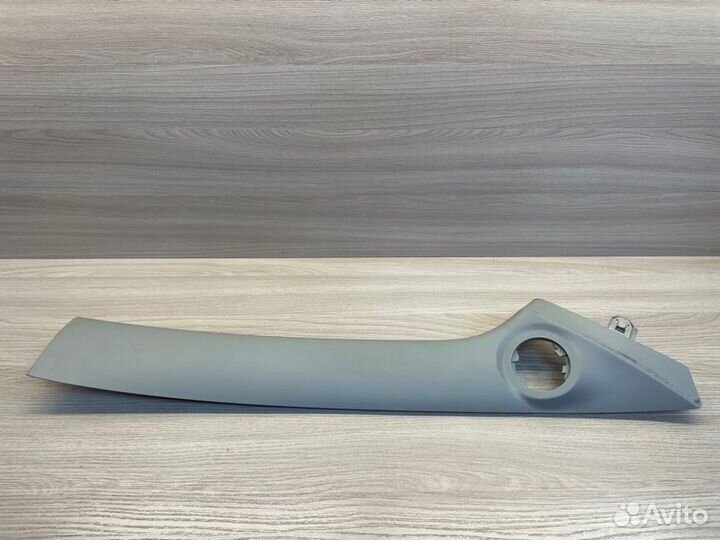 Обшивка стойки передняя правая LADA X-Ray