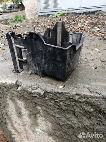 Форд Фьюжин аккумуляторная площадка