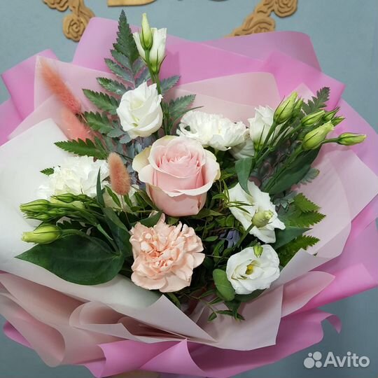 Доставка 46-10-00. Цветы. Авторский букет № 5