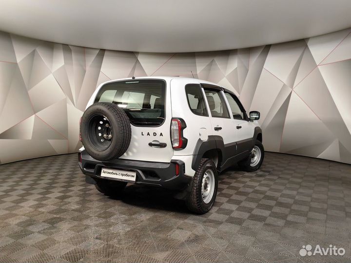 ВАЗ Niva Travel 1.7 МТ, 2024, 10 752 км