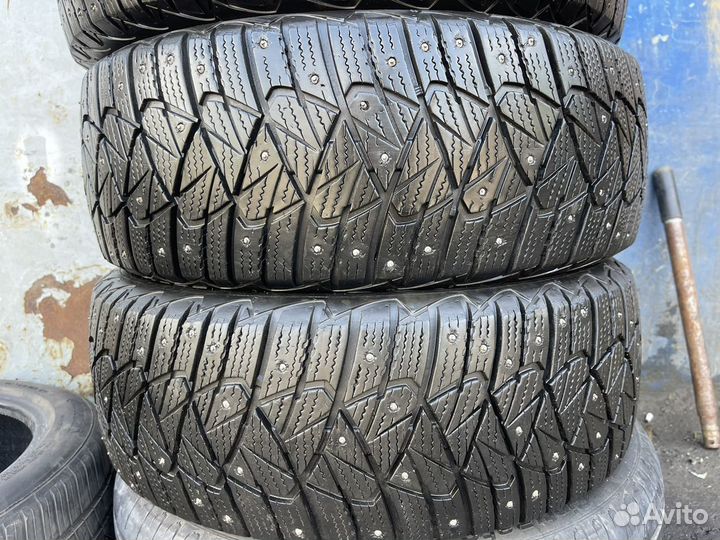 Goodyear Ultragrip 600 205/55 R16 94T