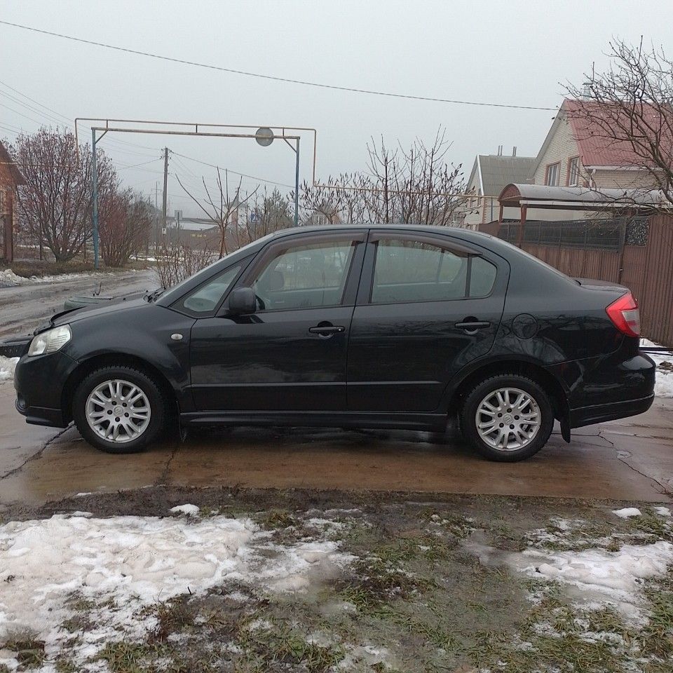 Suzuki SX4: фото владельца