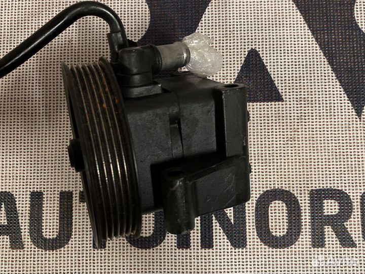 Насос гидроусилителя гур Ford 1470514