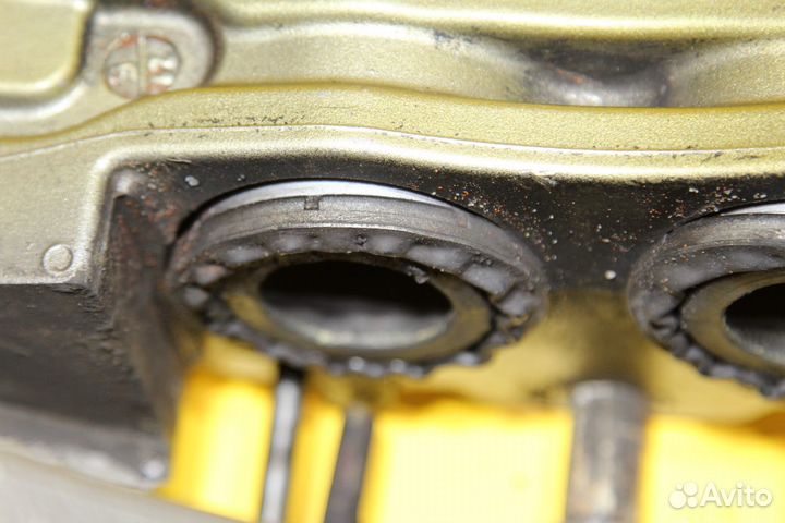 S500 W222 Суппорт тормозной передний правый