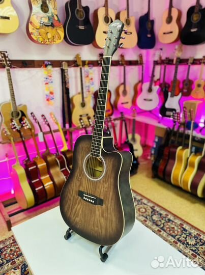Гитара Caravan Music Новая