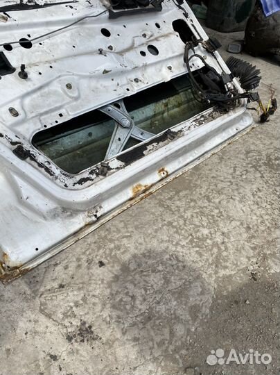 Двери Volkswagen Passat B4