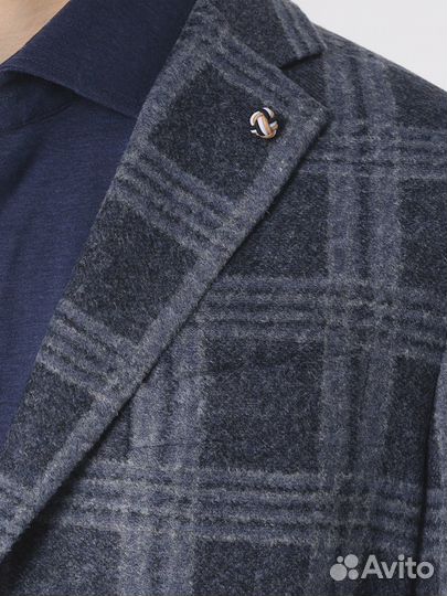 Пиджак в клетку Boss