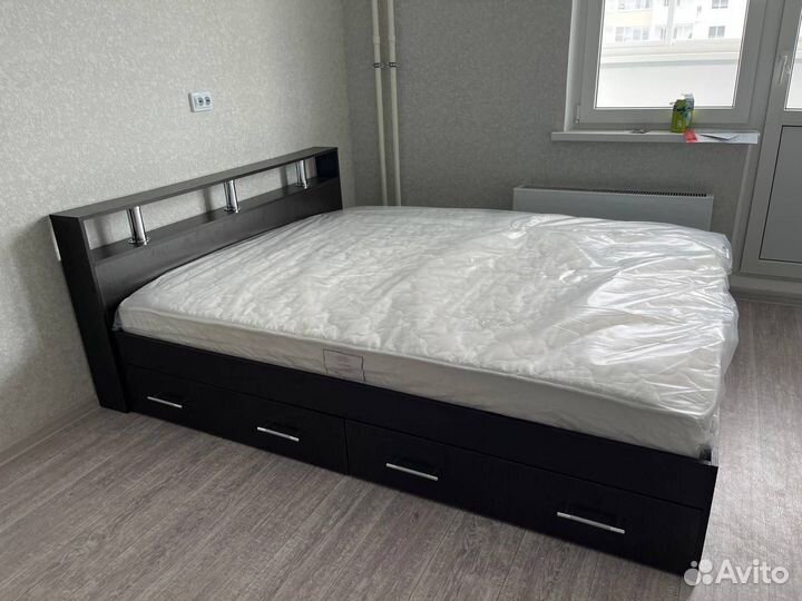 Кровать двуспальная 160х200