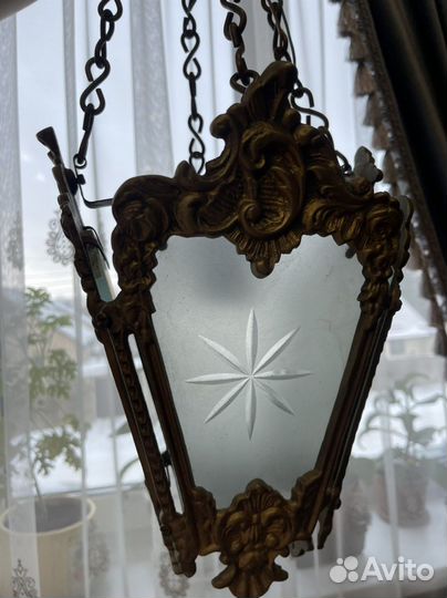 Старинная бронзовая четырёхгранная люстра