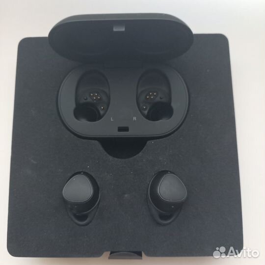 Samsung gear iconx 2018