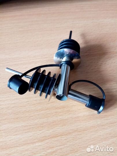 Гейзер, дозатор на бутылку, инвентарь для бара