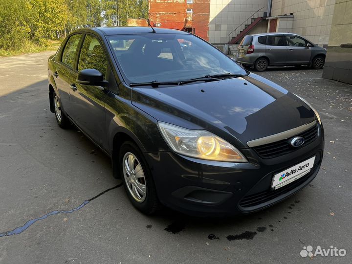 Ford Focus 1.4 МТ, 2009, 253 000 км