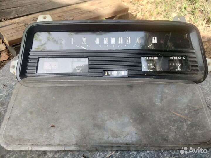 Панель спидометра