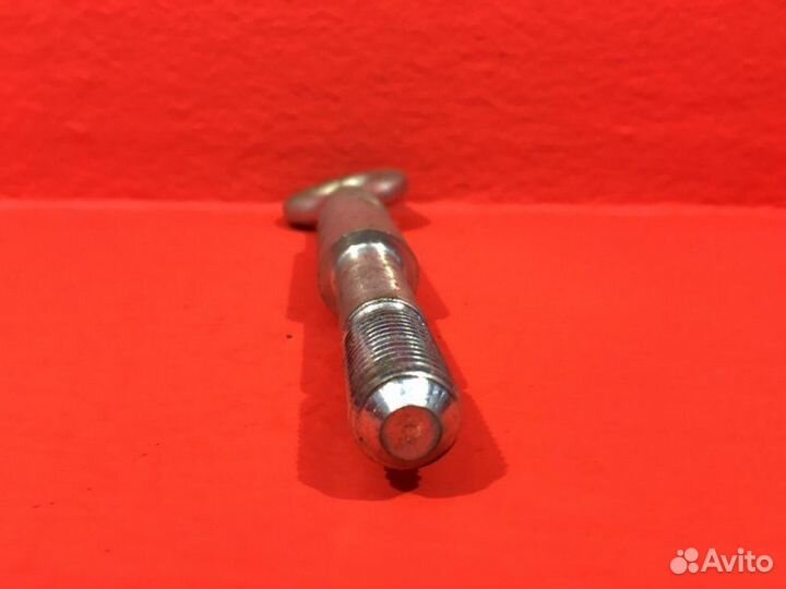 Крюк буксировочный Volvo S80 2 B4204S4 2.0 бензин