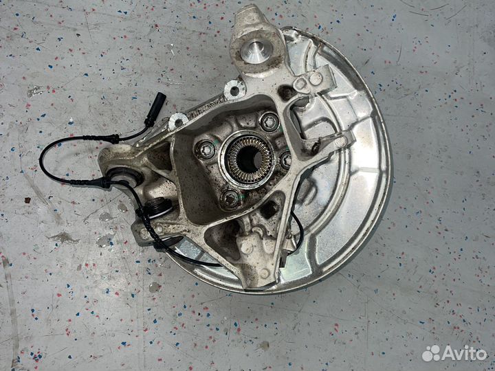 Кулак задний правый BMW X5 X6 X7 G05 G06 G07