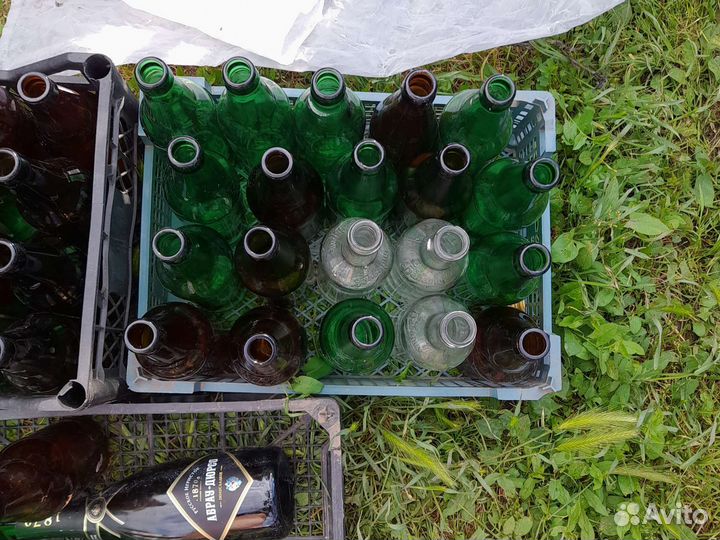 Продаю стеклянные бутылки