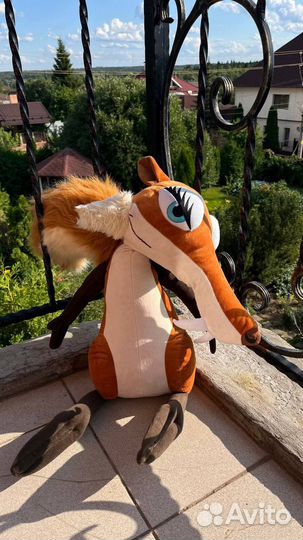 Мягкая игрушка Скрэтти белка-девушка