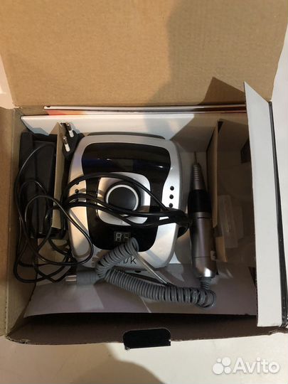 Аппарат для маникюра и педикюра