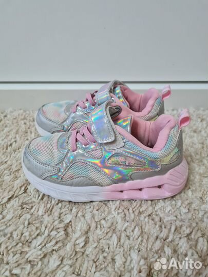 Кроссовки детские 28 размер