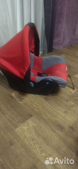 Продаю детское удержавуещие устро для авто