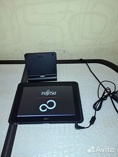 Планшет fujitsu q550