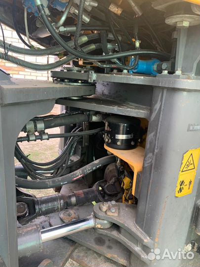 Фронтальный погрузчик SDLG (LGCE) L936H, 2014