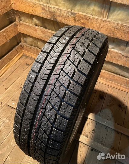 Bridgestone B391 215/65 R16