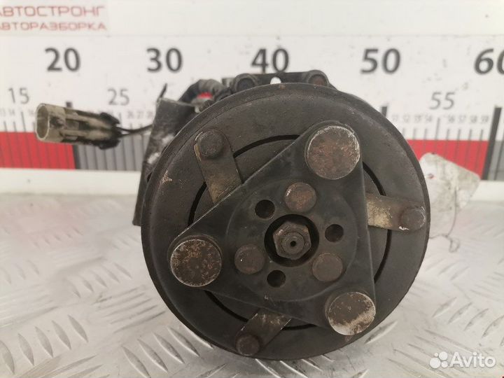 Компрессор кондиционера для Opel Corsa C 93187225