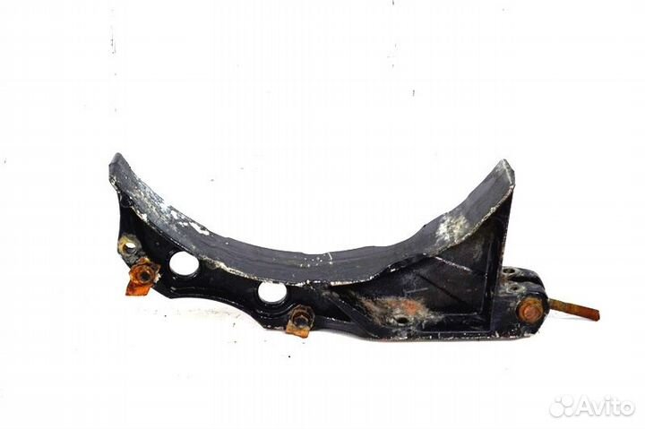 Кронштейн топливного бака freightliner FLC 120