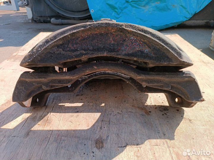 Суппорт тормозной левый Man Tgx