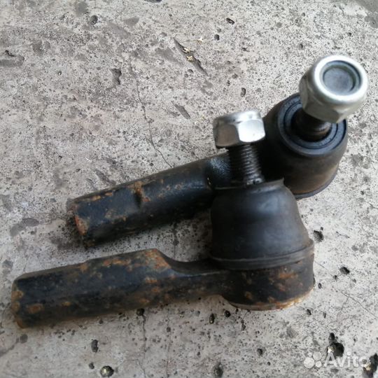 Рулевой ноканечник Nissan Sunny